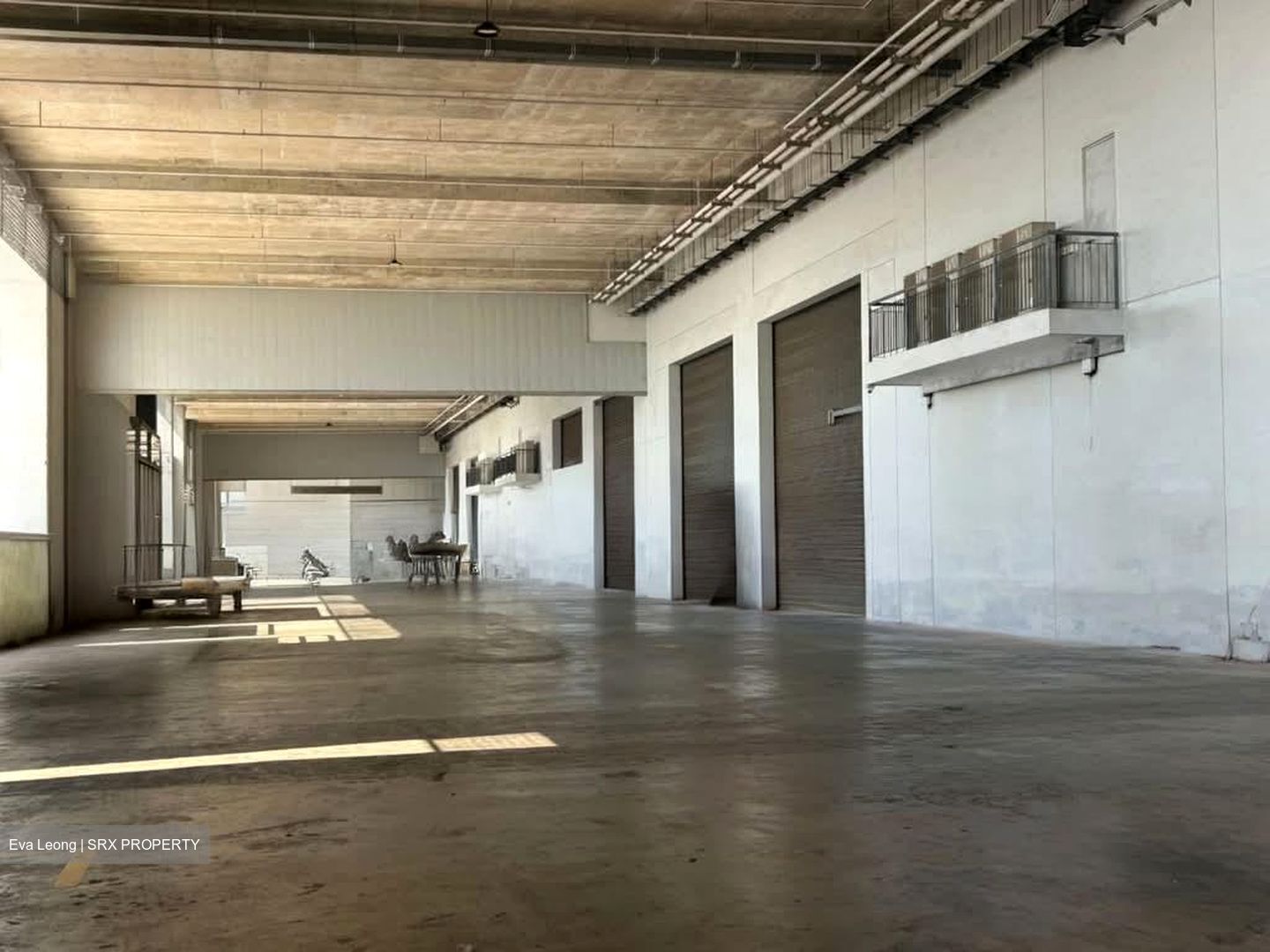 Loyang Walk (D17), Factory #584693021